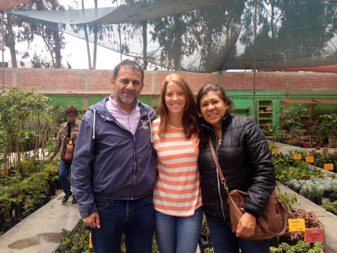 Ali with Peruvian family